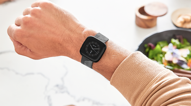 JOE.ie REVIEW Fitbit Versa 2 A great fitness tracker with some smartwatch additions